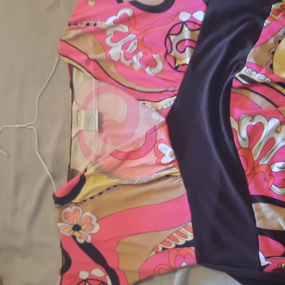 Dress - Picture 3 of 4